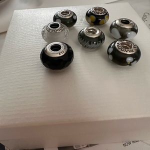 7 pandora  Murano glass charms